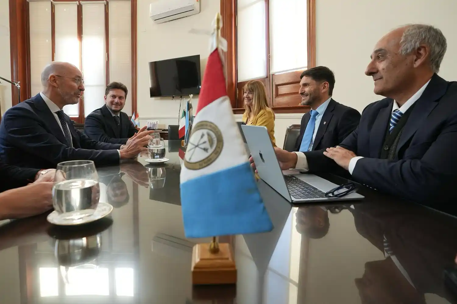 Pullaro recibió al gobernador de Italia