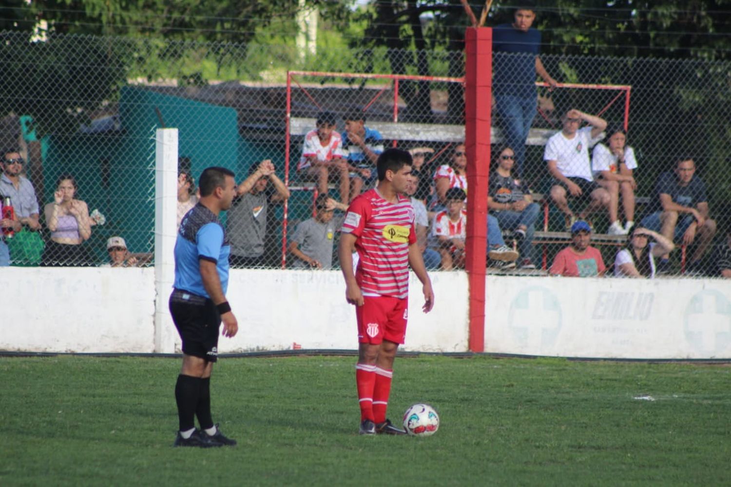 Ricardo Daniel Ocampo ya está en mejor forma física y futbolística siendo el farol de peligro para el "millo" de tres cuarto de cancha hacia arriba por la fuerza que pone en cada jugada y por su pegada desde media y larga distancia. Gran choque futbolistico entre Sportiva y Barrio Norte.