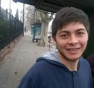 La Plata: Denuncian brutal ataque de "patota" de Bruera a militante de Stolbizer