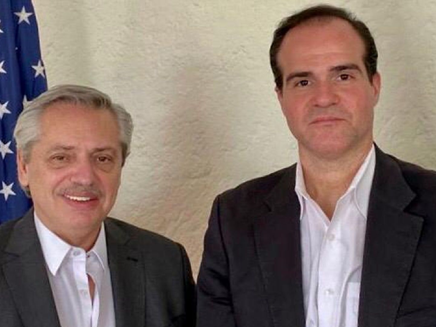 Antes de volver al país, Fernández se reunió con un asesor de Trump