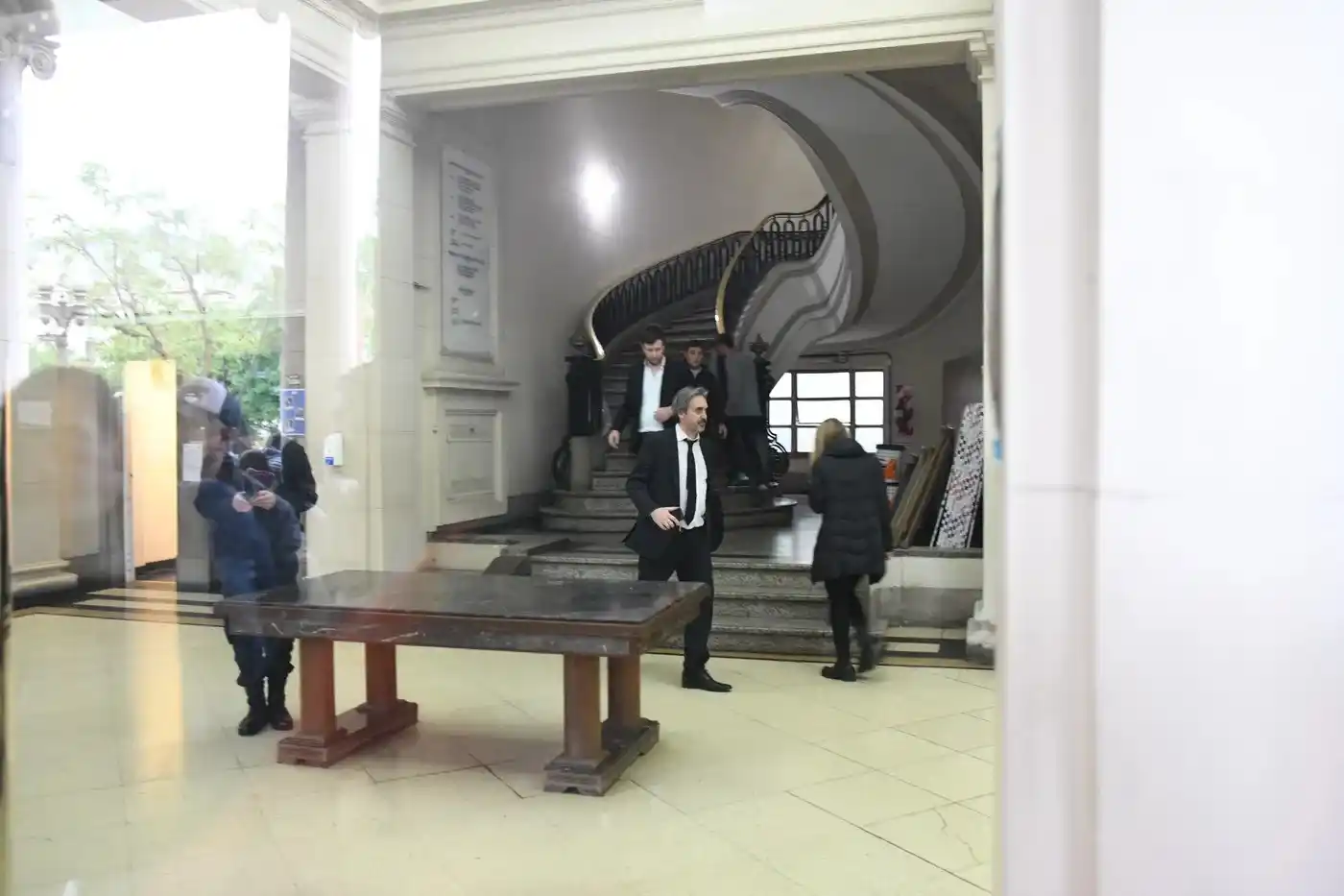 Ramos Padilla en el Juzgado Electoral durante el recuento de votos.