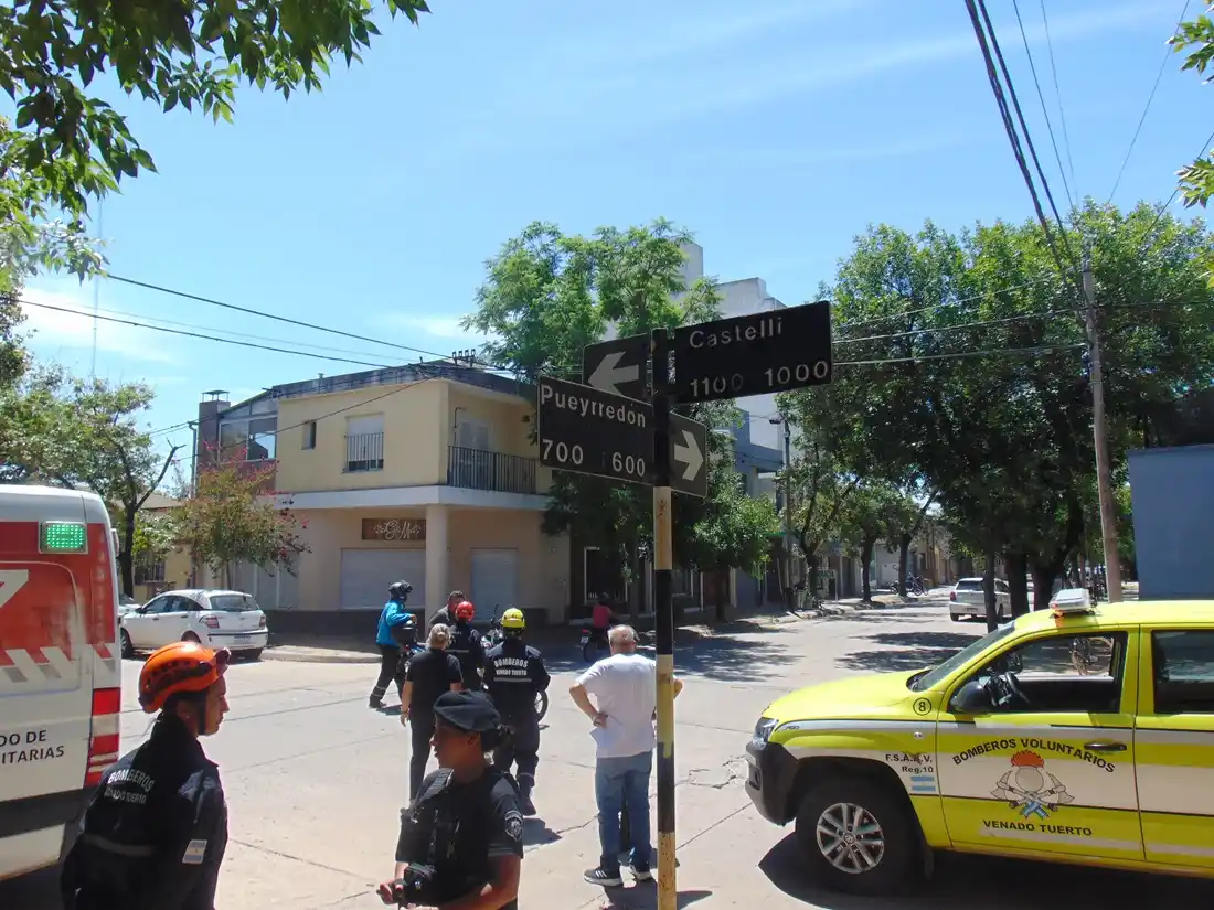 Siniestro vial con una mujer lesionada.