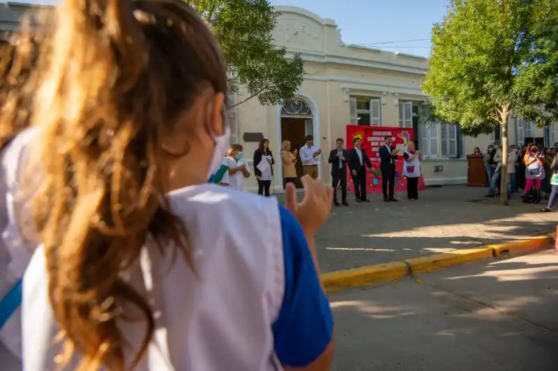 Kicillof inauguró el ciclo lectivo 2022