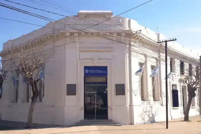 Vecinos de Urdinarrain denunciaron 52 operaciones bancarias no autorizadas en el Banco Nación