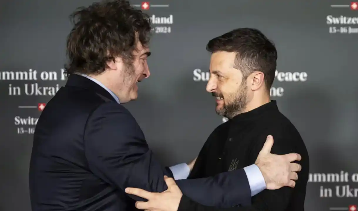 Milei cuando apoyaba al presidente ucraniano