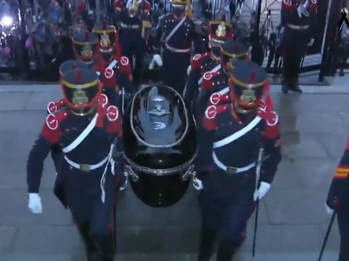 Velan los restos del ex presidente Carlos Menem en el Congreso Nacional