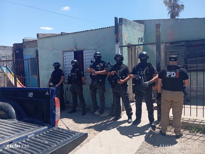JOSEFINA: PDI DETUVO A DOS MUJERES POR MICROTRÁFICO allanamiento - 1