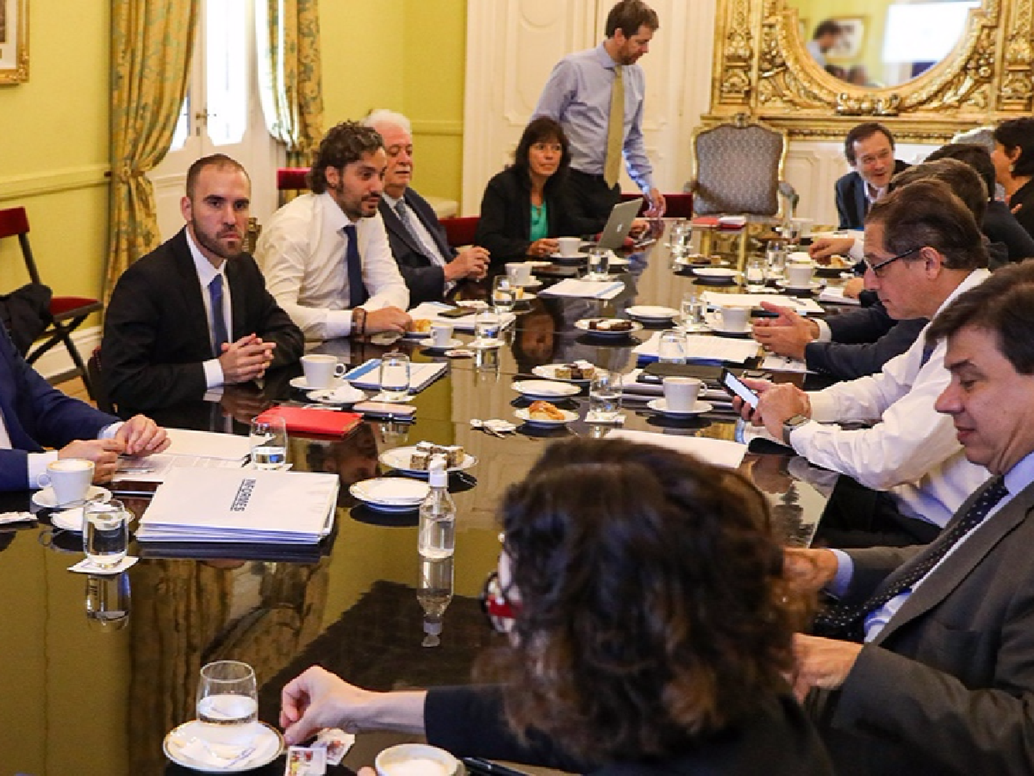 El gabinete analizó reglamentar el programa de Asistencia al Trabajo y la Producción