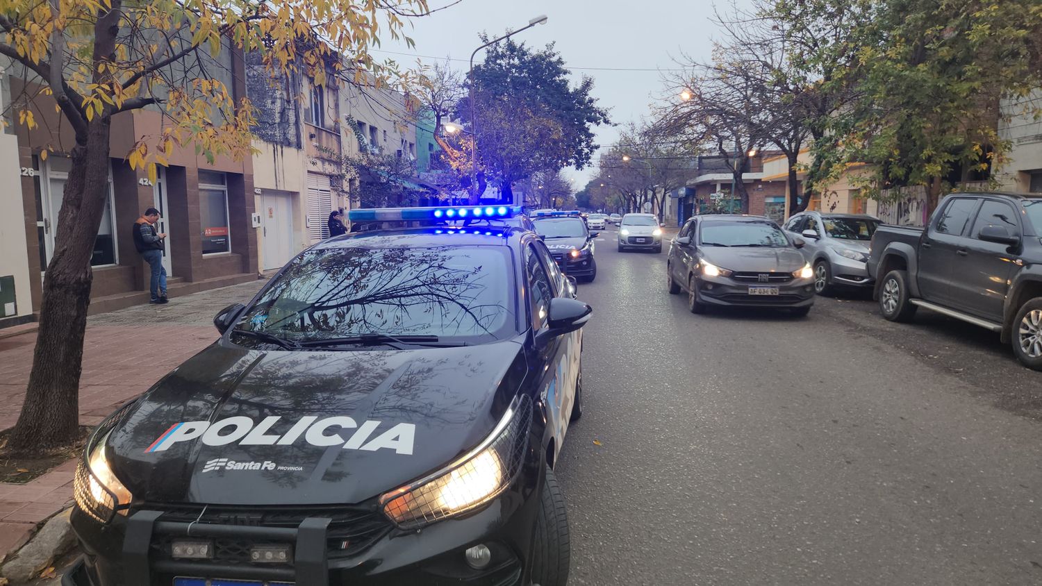 Dos hermanos amenazaron con un cuchillo y le robaron los celulares a un remisero en Rafaela: prisión preventiva