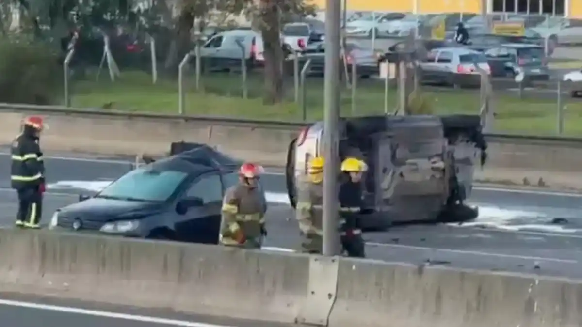 El Gol y la Chevrolet Captiva que chocaron en el kilómetro 31