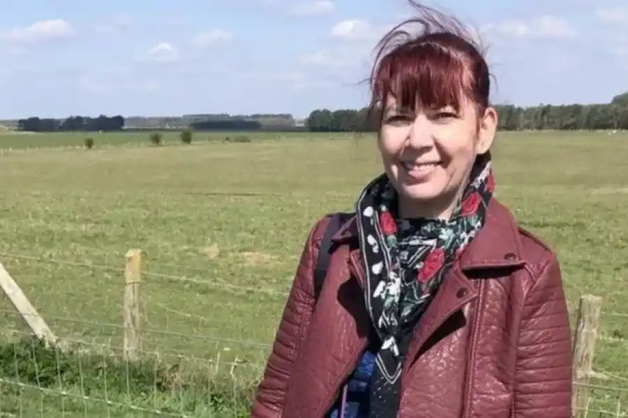 Una mujer sufrió una crisis nerviosa, tomó mucha agua y murió: su marido denuncia negligencia