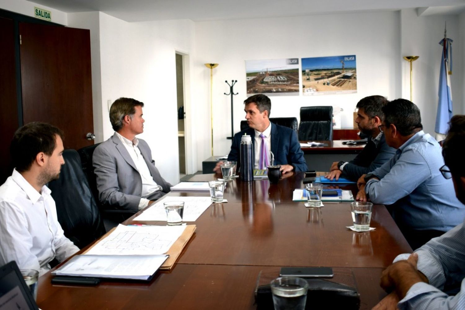 Piaggio y Cresto analizaron proyectos para obras de agua y cloaca para Gualeguaychú
