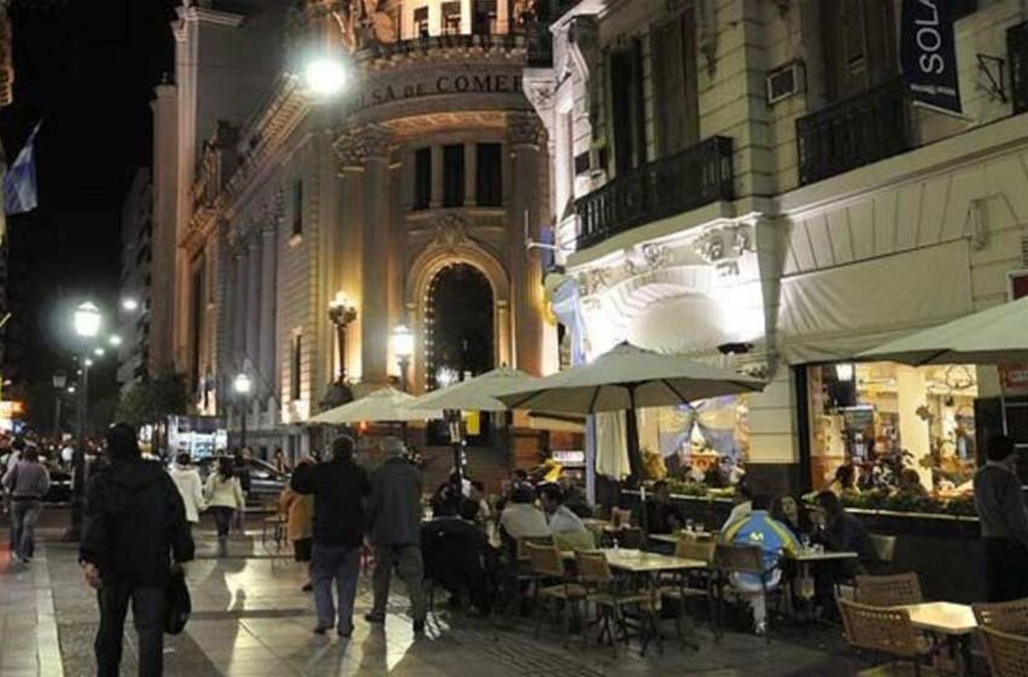 Nocturnidad: comerciantes del centro exigen al Concejo un «shock normativo»