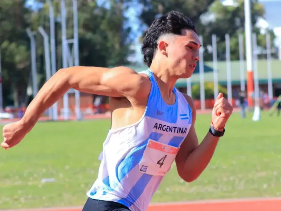 Tomi Mondino formará parte del equipo argentino de relevos en los Jugos Suramericanos 2026. Foto:CADA