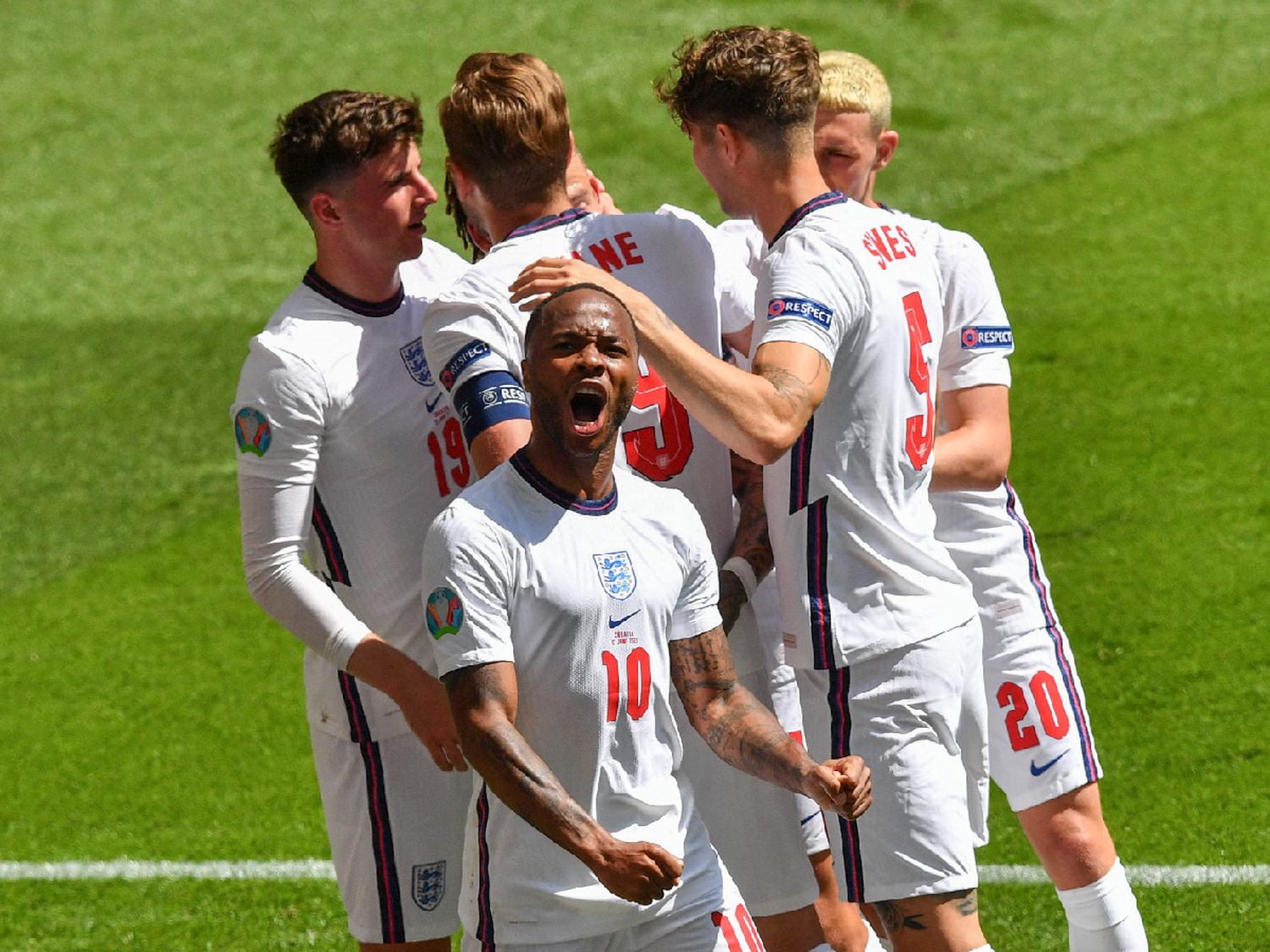 Inglaterra debutó en la Eurocopa con victoria