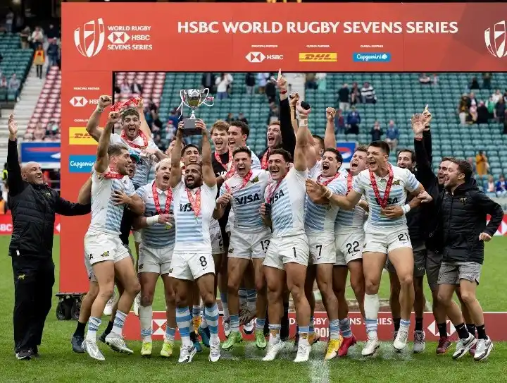 Los Pumas 7 se consagraron al vencer a Fiji