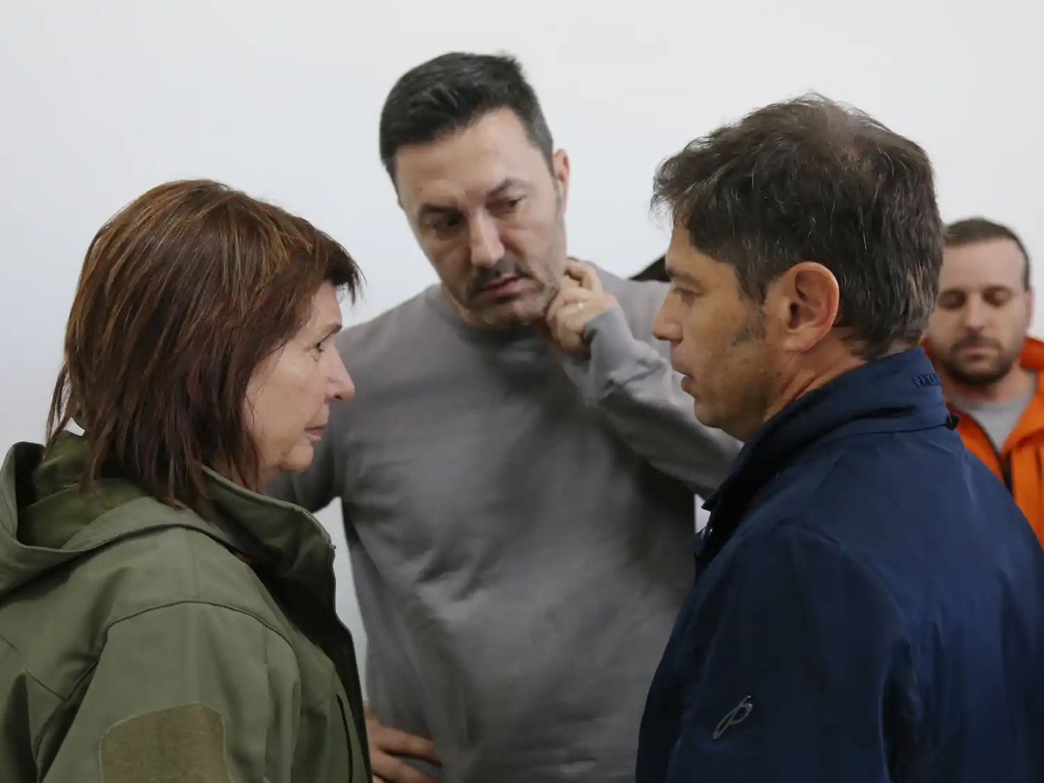 “Vamos a acompañar a todos los municipios afectados, a los vecinos y a los comerciantes con un conjunto de medidas de asistencia para los diferentes sectores”, dijo el Gobernador.