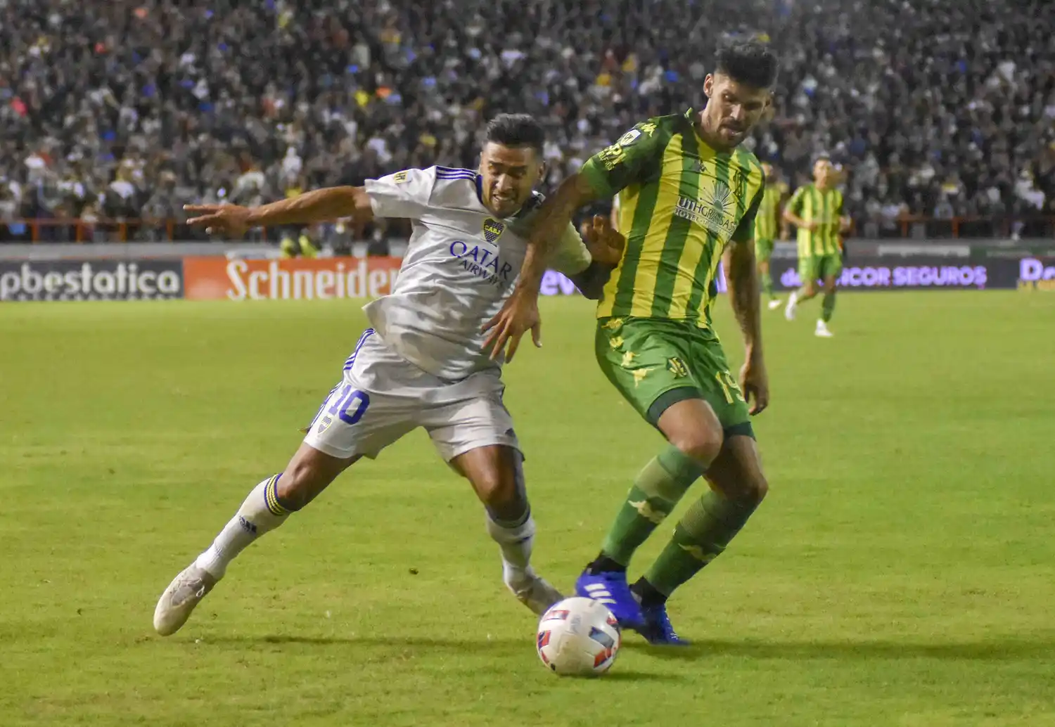 Salvio sería titular en cancha de Vélez.