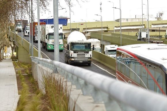 Fin de semana largo: Restricción de tránsito pesado el 14, 15 y 17 de agosto en rutas de la Provincia