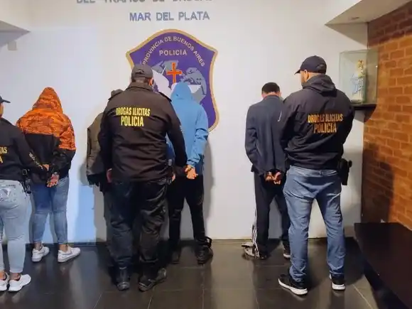Allanamiento en Mar del Plata: cuatro detenidos por venta de drogas y tenencia ilegal de armas