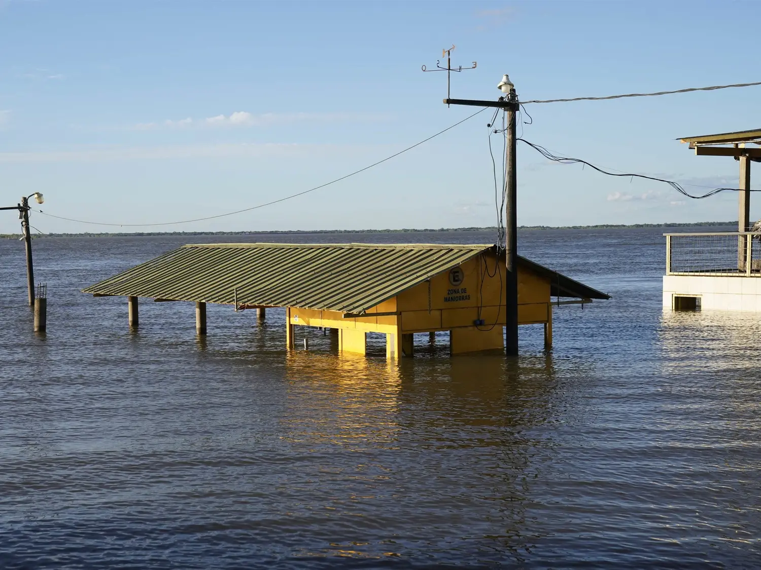 El fenómeno de El Niño provoca inundaciones y más de 400 evacuados en Corrientes