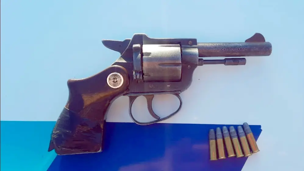 Secuestraron. Efectivos policiales el revólver con proyectiles intactos para ser disparados