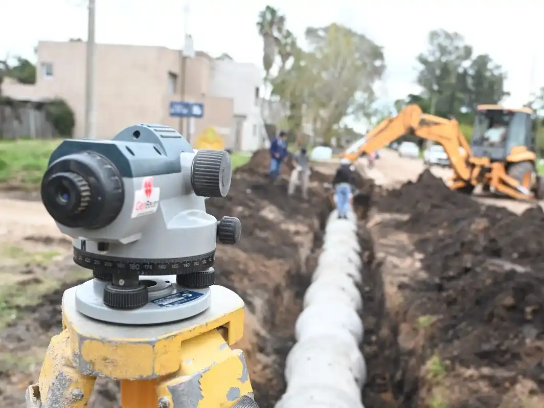 Instalaron los caños para la ampliación de la red de desagüe pluvial de la zona oeste de la ciudad