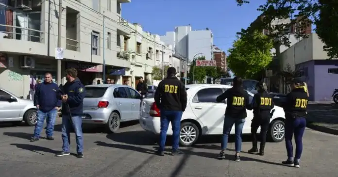 Detienen a dos hombres en Olavarría por distribución y difusión de imágenes de abuso sexual infantil