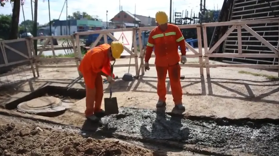 Avanzan obras cloacales en Almirante Brown