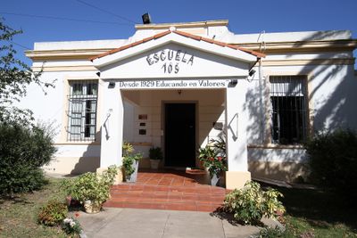 Escuela N° 105 prepara festejos por su 96° aniversario