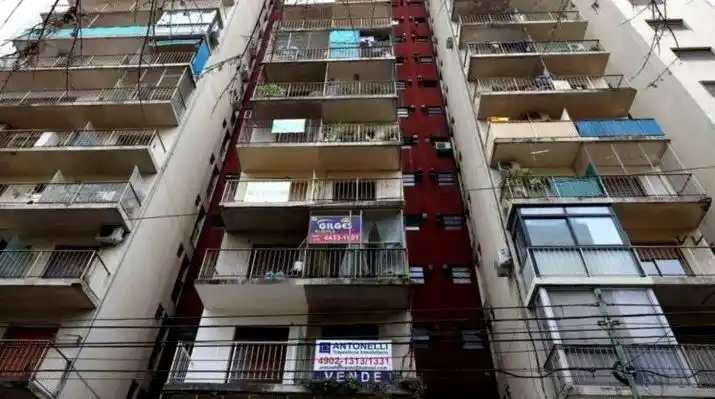 Una inmobiliaria cobra 500 pesos para mostrar los departamentos