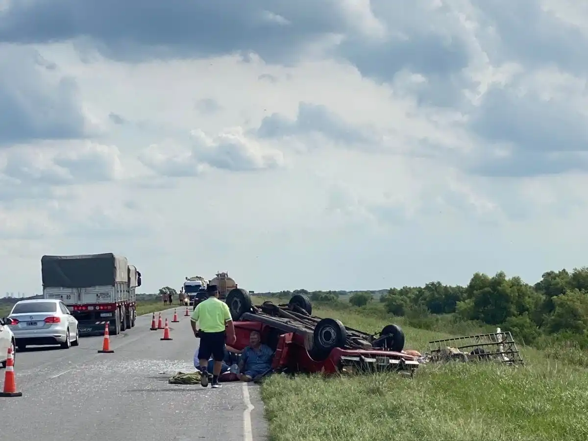 Accidente de tránsito en Ruta Nacional 174: tres vehículos involucrados