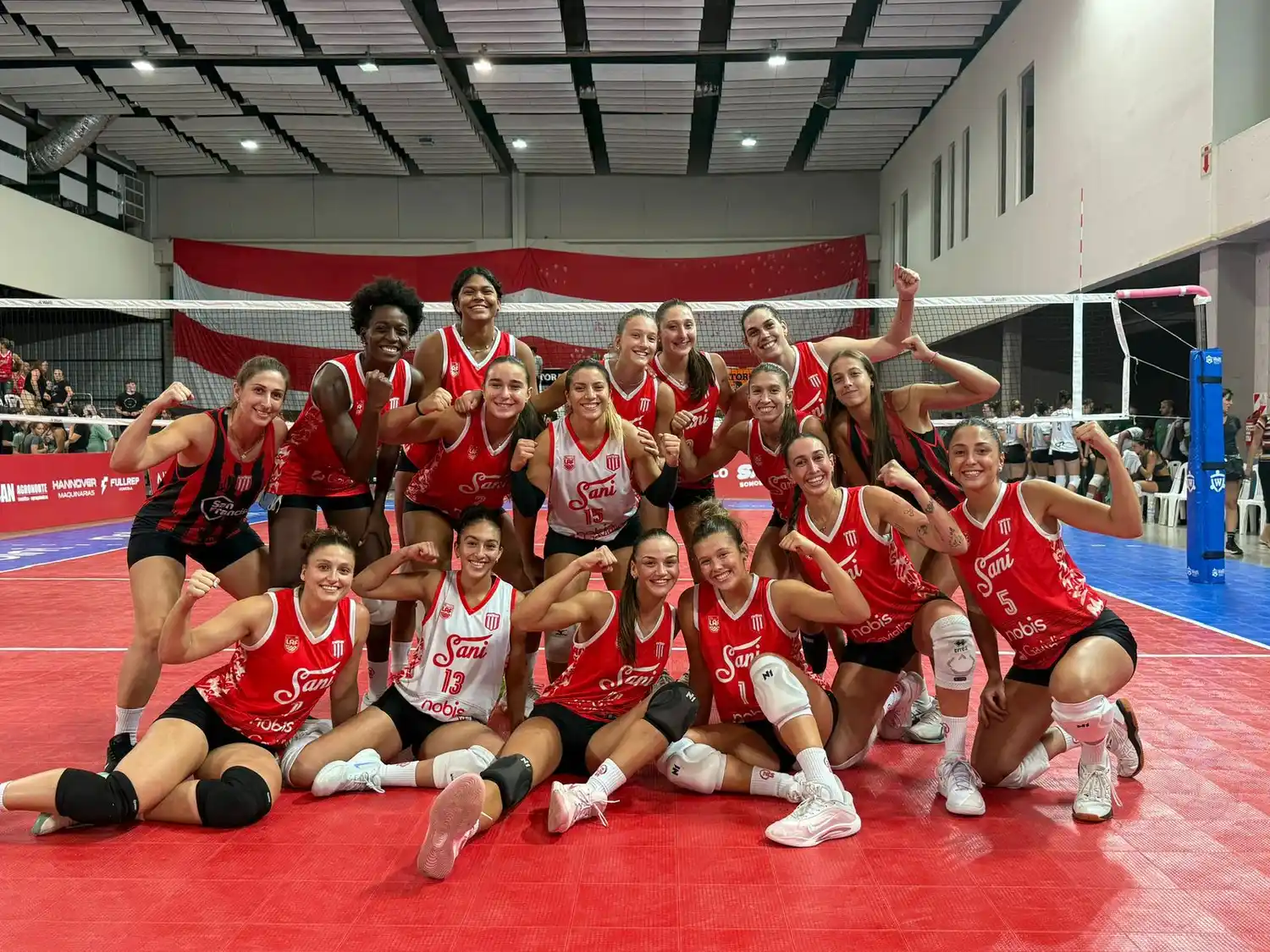 Desde las 21, San Isidro juega en el Superdomo.