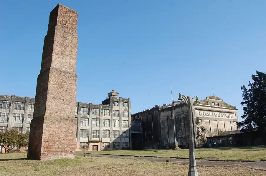 Ex Frigorífico Gualeguaychú: entre los megaproyectos y los años de abandono