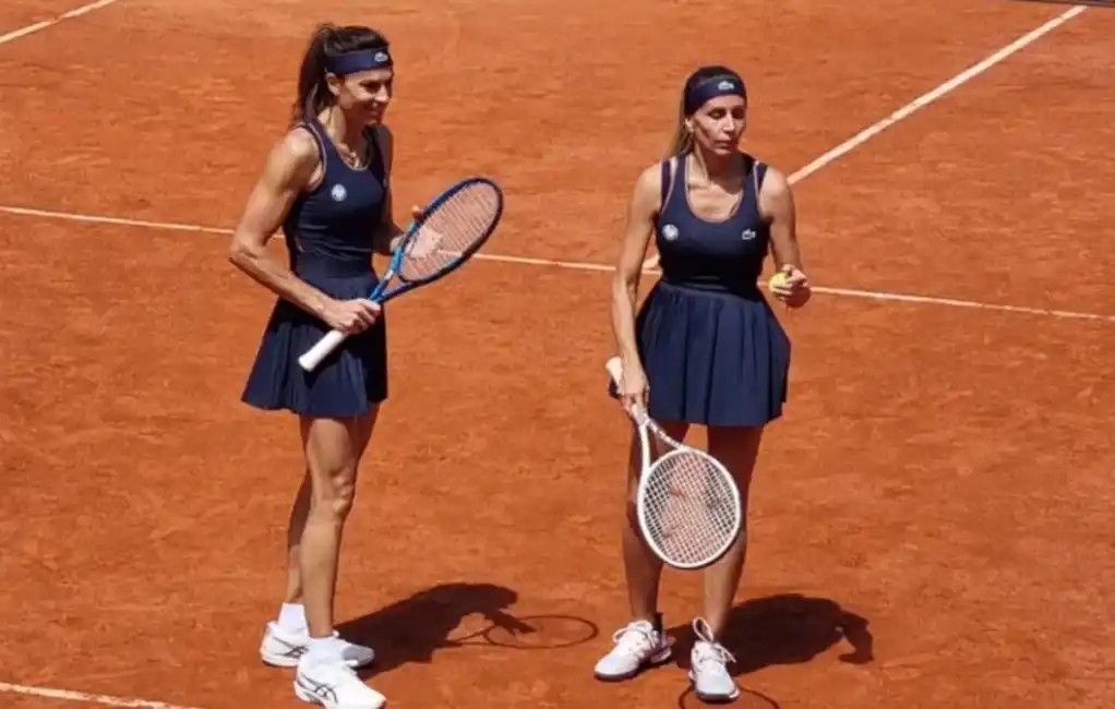 Sabatini y Dulko dieron batalla, pero perdieron la final del Torneo de Leyendas