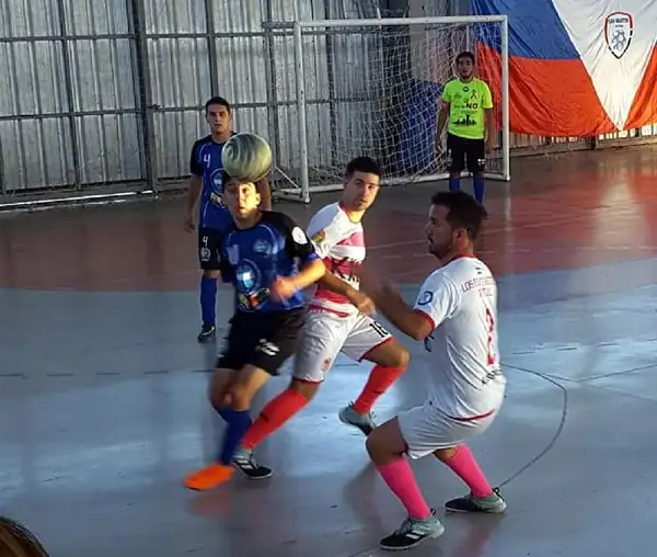 Intensa doble jornada en el CEF Nº 6 en el inicio del Apertura de futsal