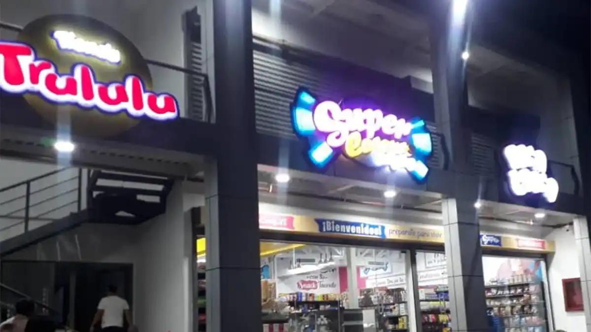 NO DETONÓ LA GRANADA: lanzan artefacto explosivo a local comercial de dulces en el centro de Maracaibo