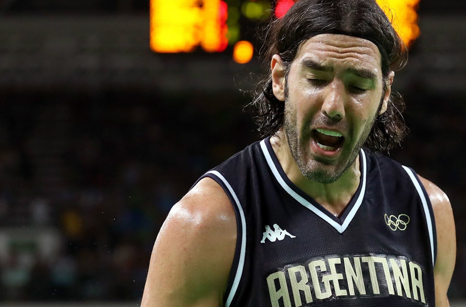 Luis Scola sufrió un desgarro y se perdería la Americup