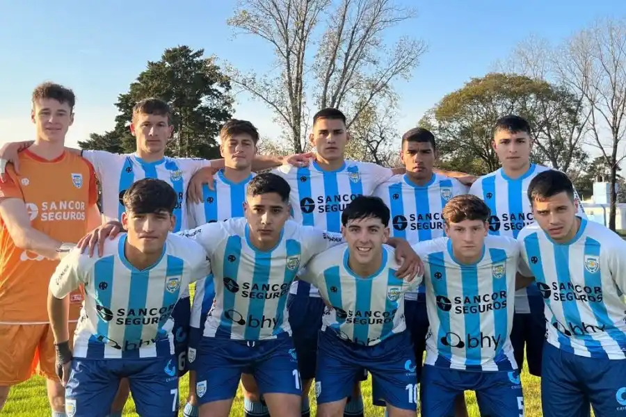 Inferiores de AFA: cuatro victorias frente a Camioneros