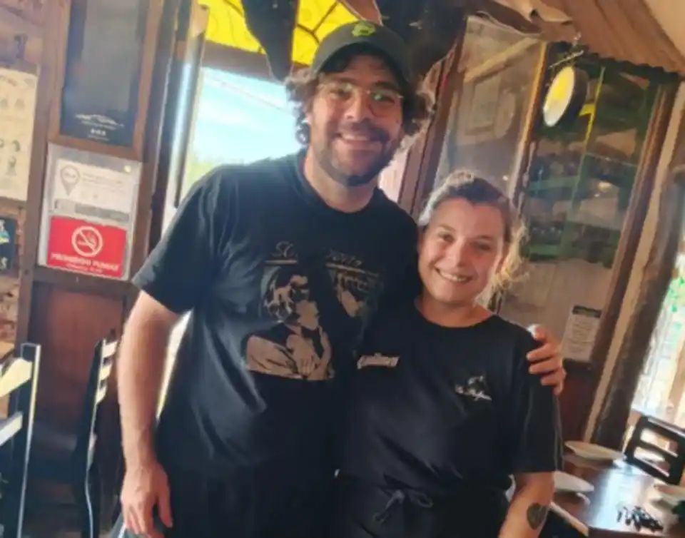 El reconocido actor, Pedro Lanzini, en un destacado local gastronómico