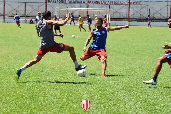 Libertad intensifica sus  entrenamientos para  enfrentar a Atlético Paraná