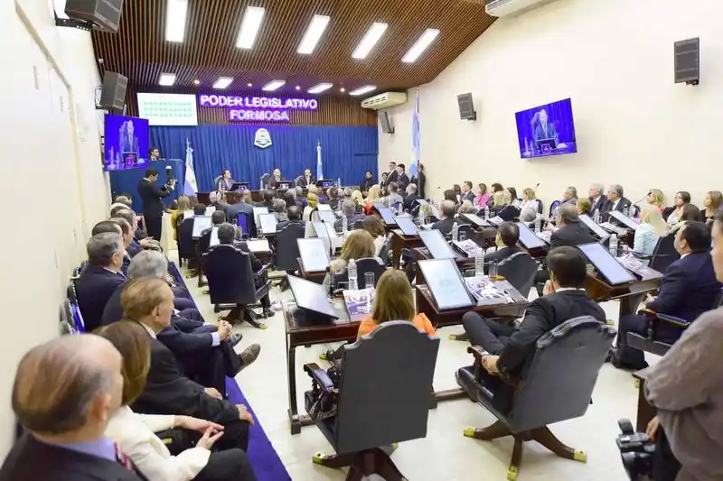 Insfrán convocó a “seguir haciendo realidad 
los proyectos que tenemos por delante”