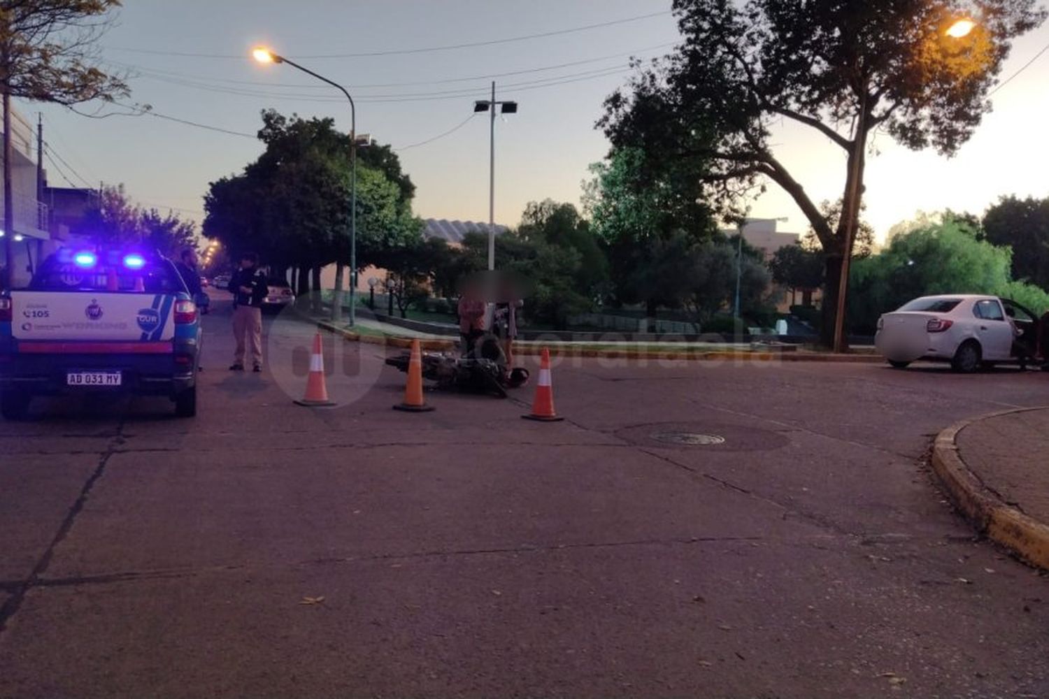 Accidentado arranque de mañana: un lesionado frente a la Placita Honda