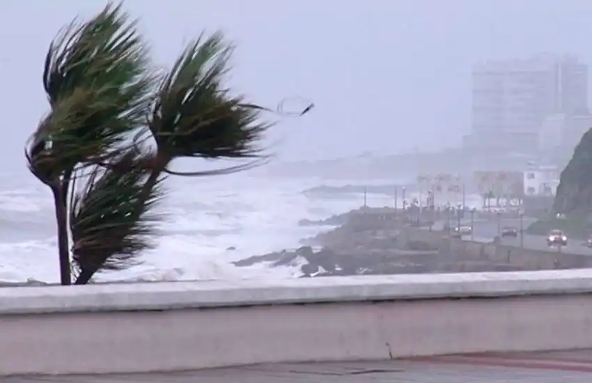 Suspenden las clases en Mar del Plata por el fuerte temporal