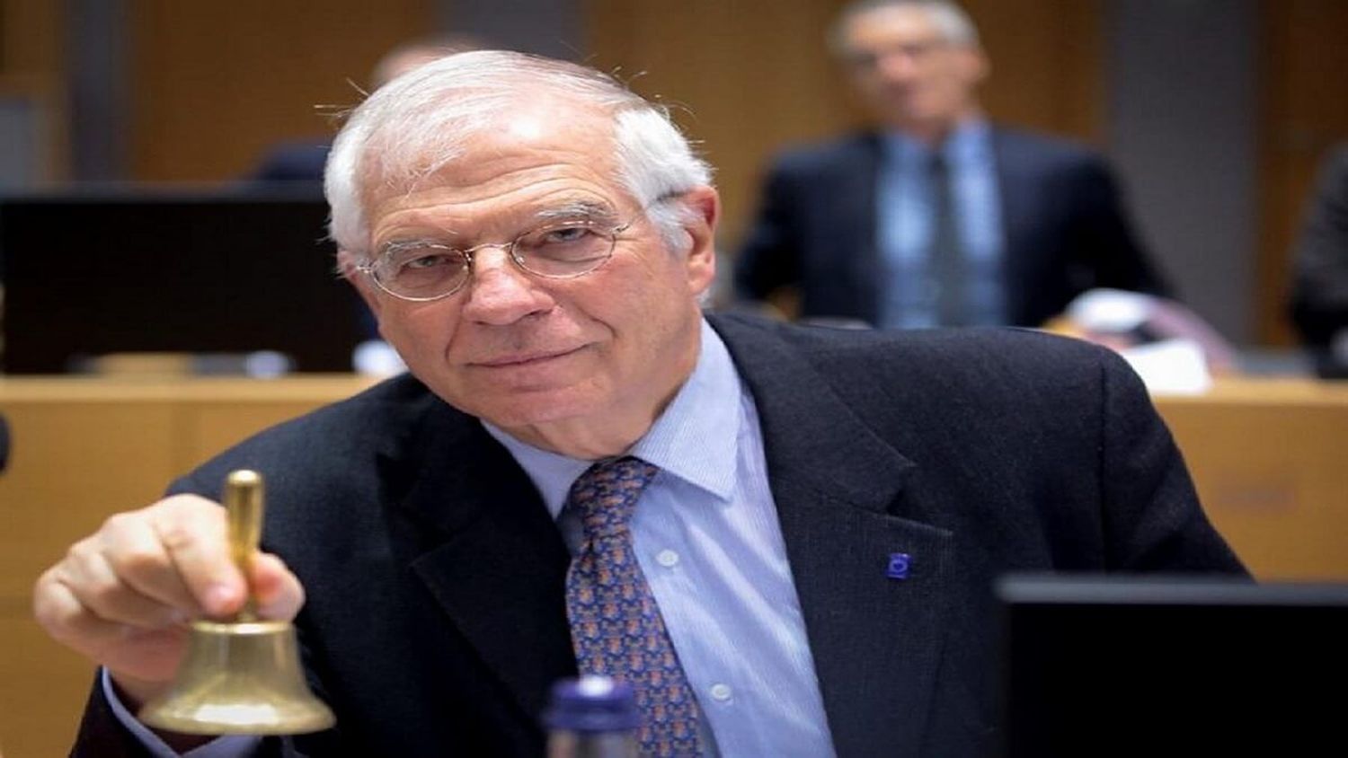 BORRELL EMPUJA a la oposición y al oficialismo para reanudar el diálogo
