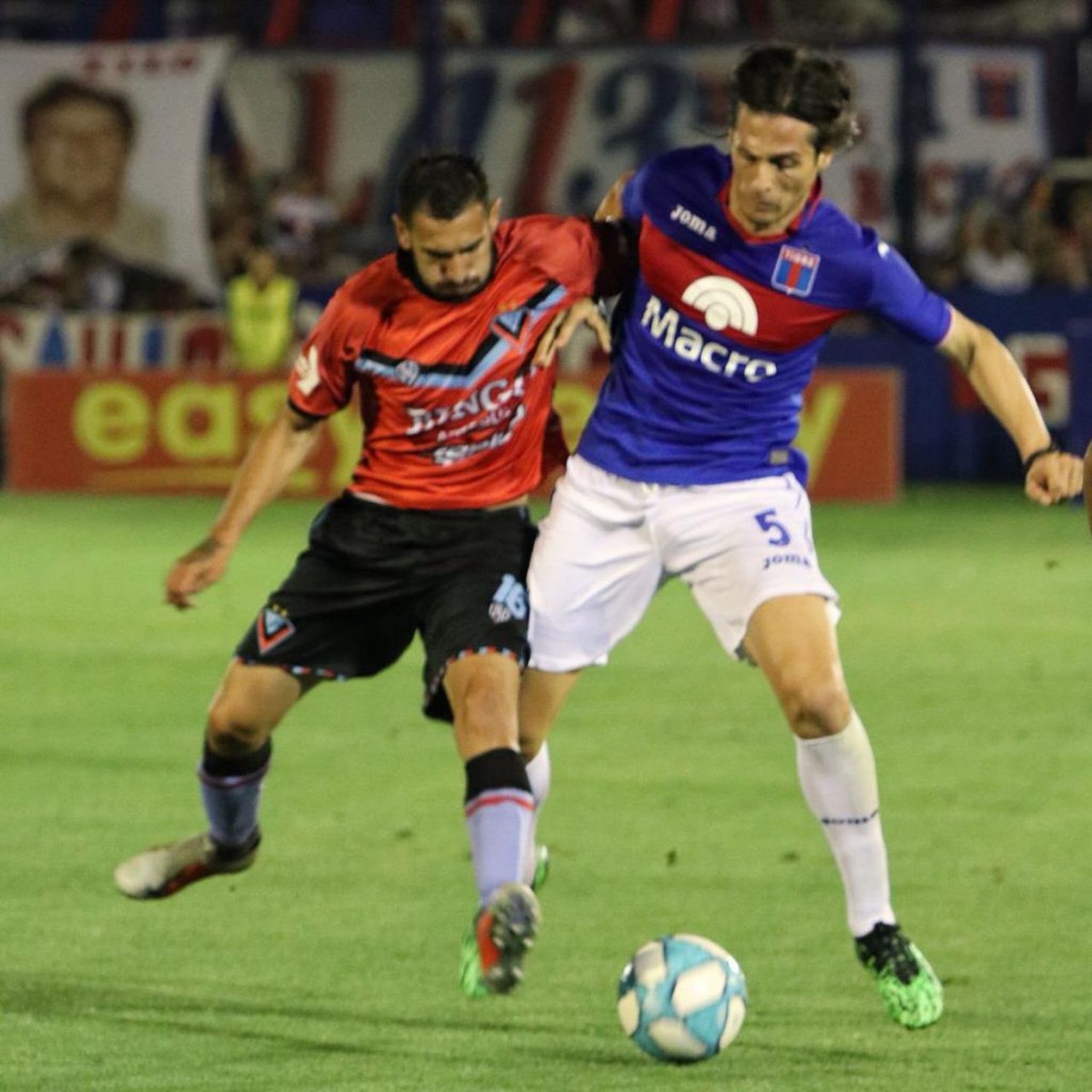 Triunfos de Gimnasia y Brown de Adrogué