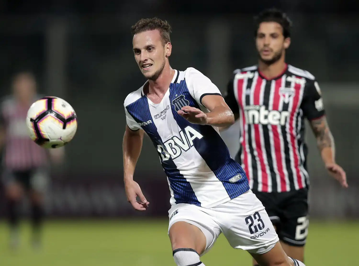 En Chile, Talleres va por un paso histórico