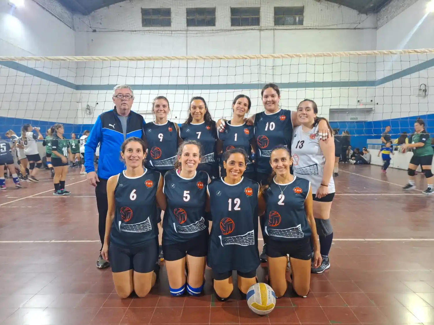 Dos victorias para Tres Arroyos Vóley en Bahía Blanca