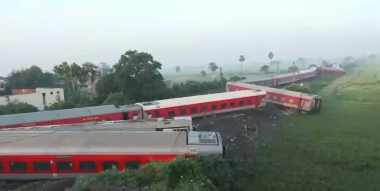 Los heridos fueron trasladados a hospitales de la región de Bihar, mientras los equipos de rescate completaron las operaciones.