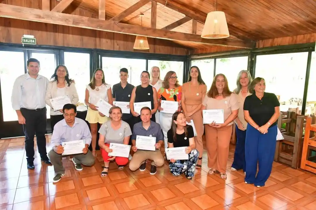 Nuevas autoridades del Colegio de Profesionales en Turismo de Entre Ríos asumieron en Termas San José